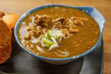 夜更かし者の名物の煮込み